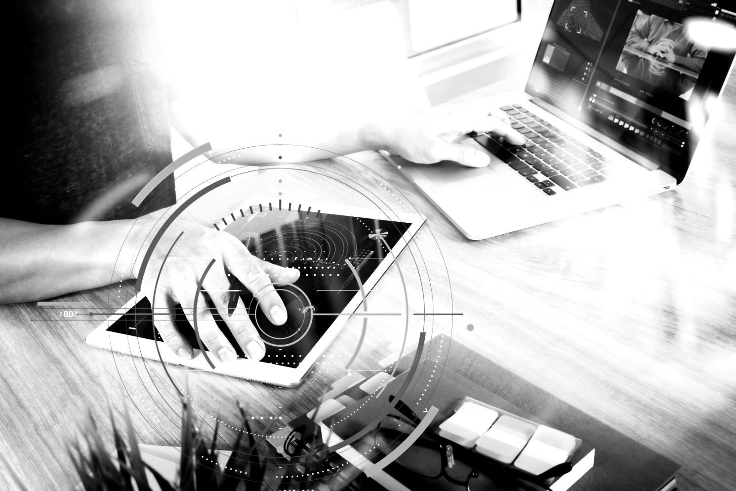 Participants en session de travail pratique